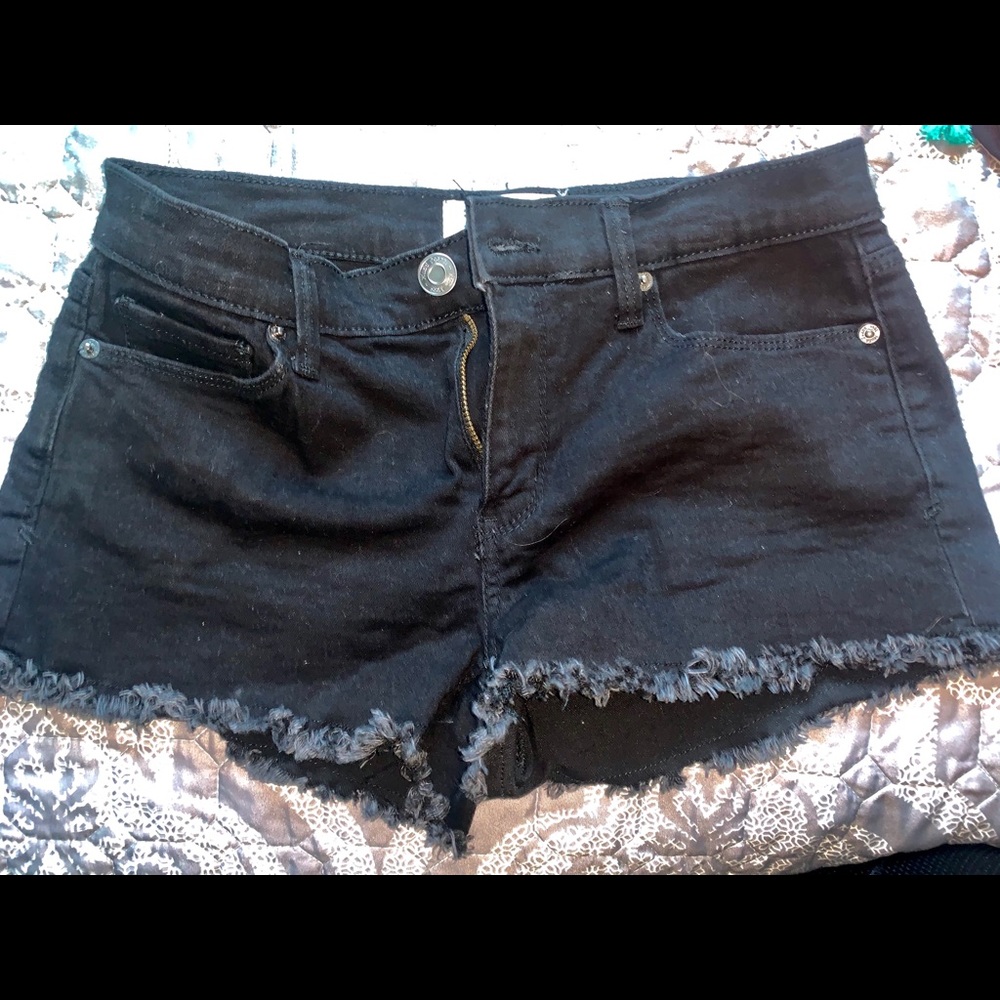 Women’s Black Low Rise Short Shorts